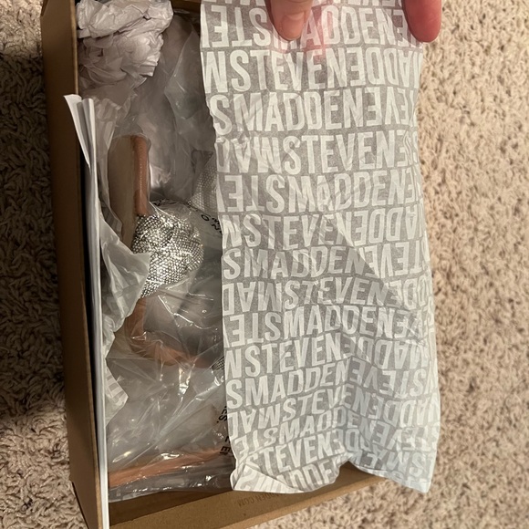 Fabulous Sparkly Heels!! - Picture 9 of 15